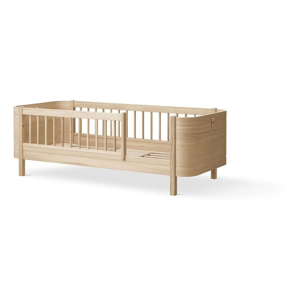 Oliver Furniture - Wood Mini+ junior bed | Oak