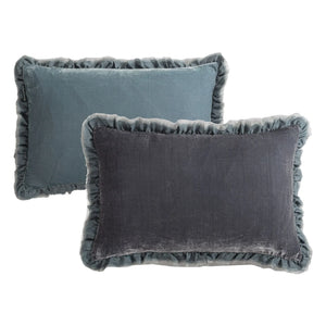 Le Monde Sauvage - Séraphine Silk Velvet Pillow | Blue