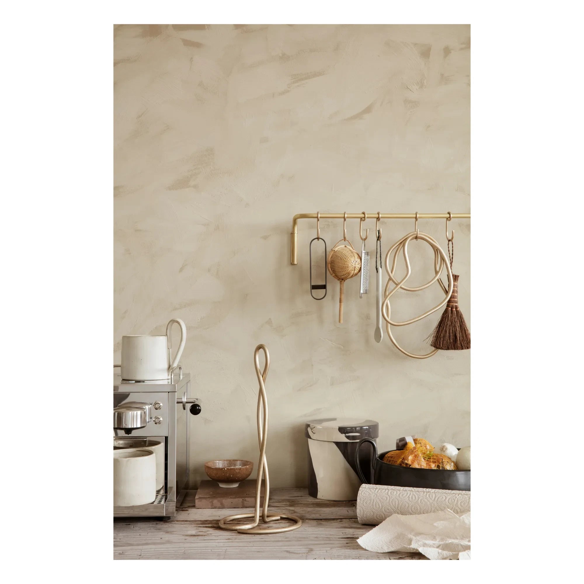 Ferm Living - Curvature Mutfak Kağıdı Tutacağı | Altın