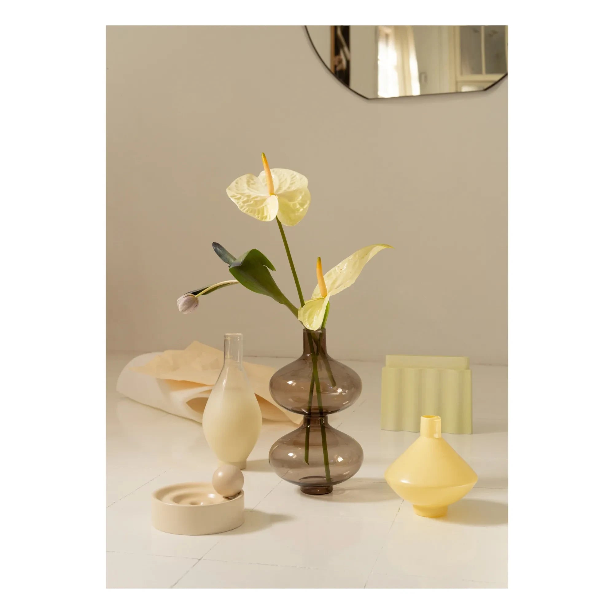 Los Objetos Decorativos - Smoked Borosilicate Vase | Brown