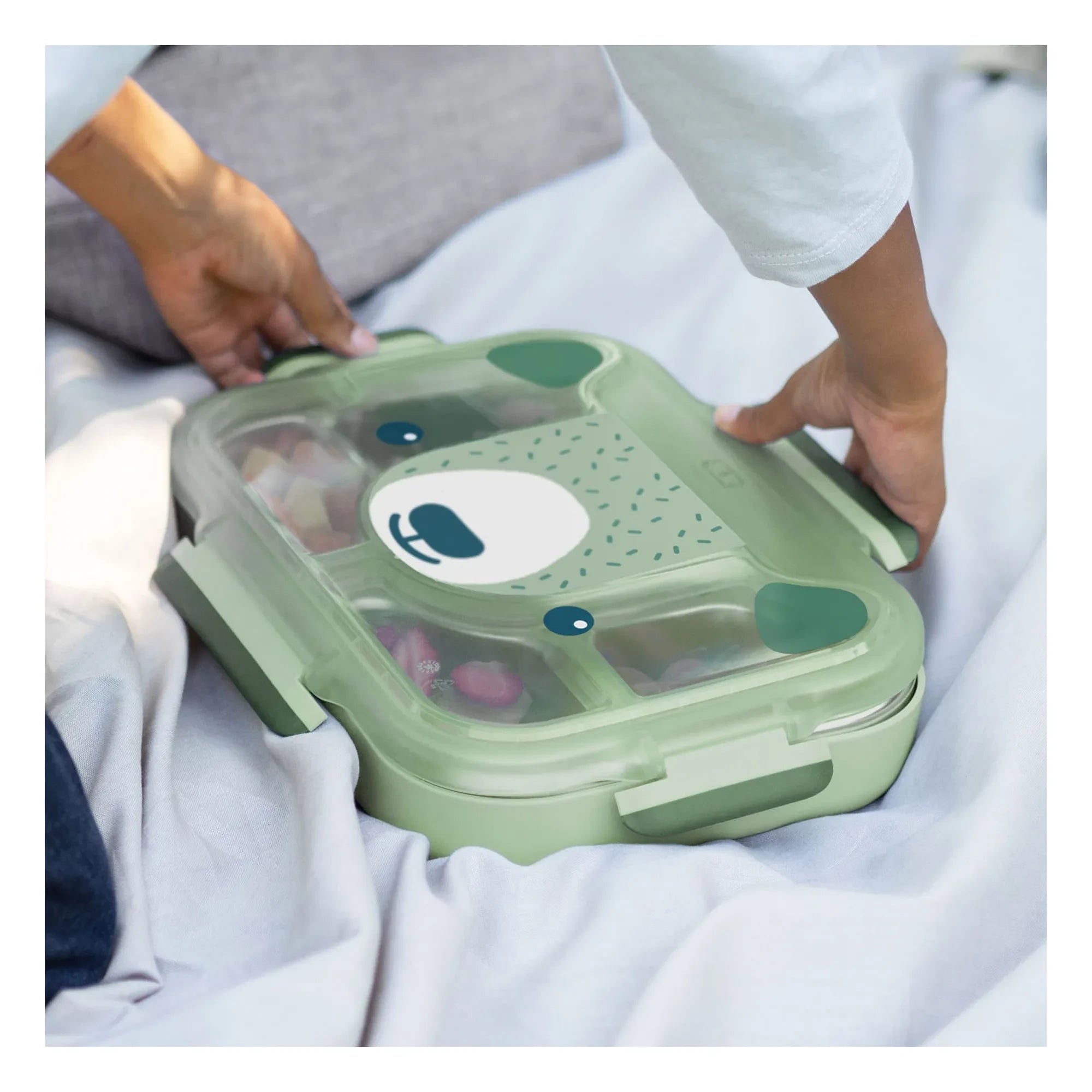 Monbento - MB Wonder Bear Snack Box | Green