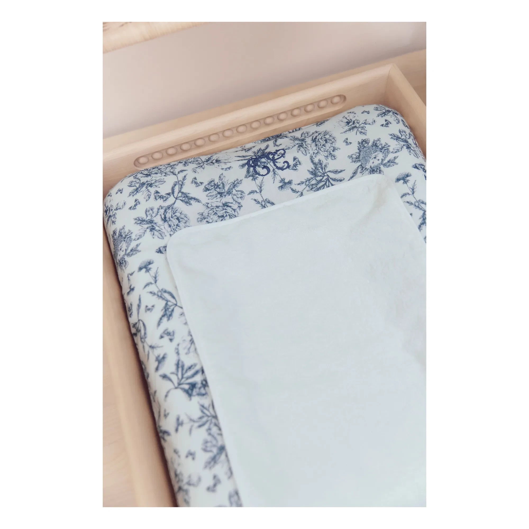 Tartine et Chocolat - Toile de Jouy Changing Pad Cover | Navy Blue