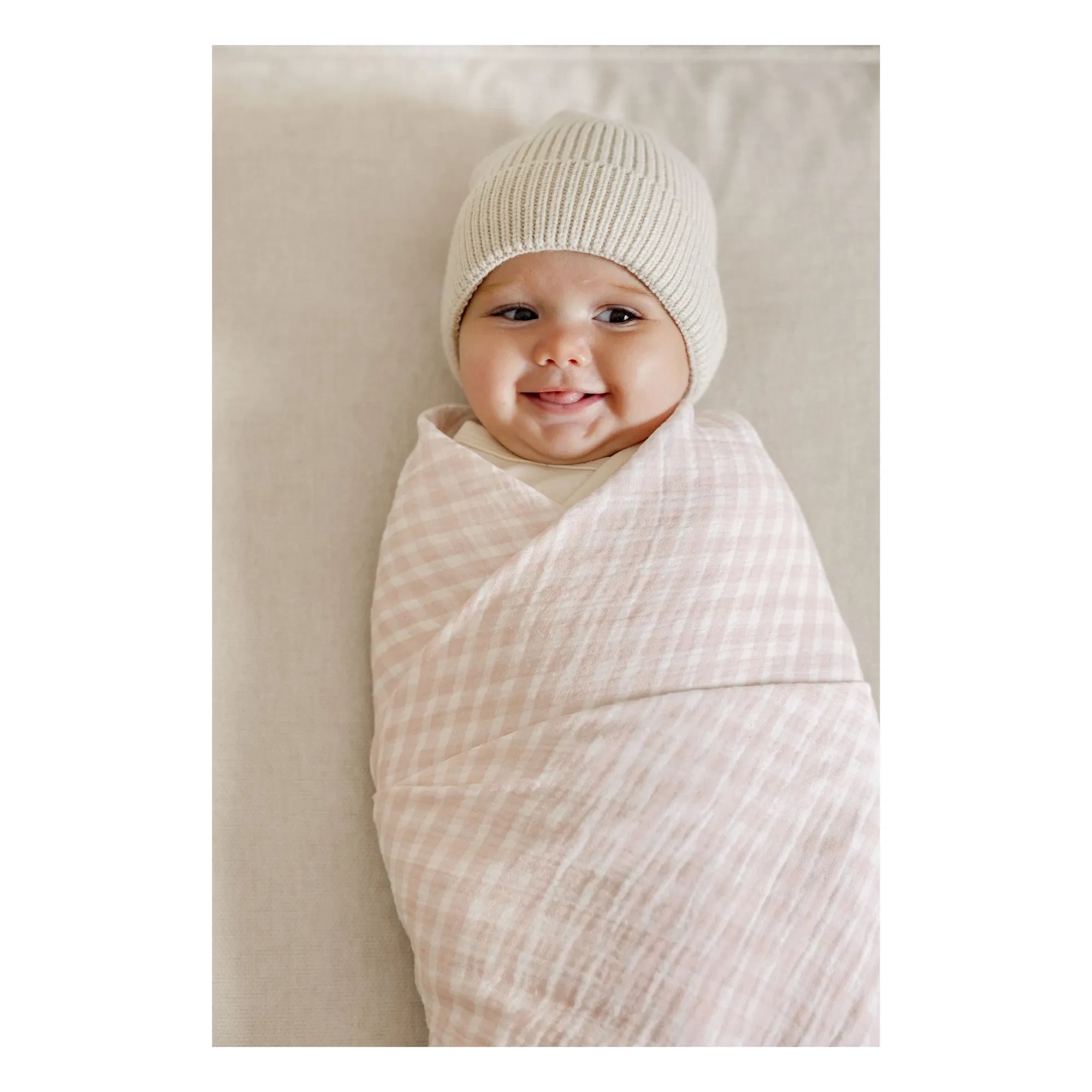 Soft Spot - Organic cotton swaddle with rose water | Pale Pink