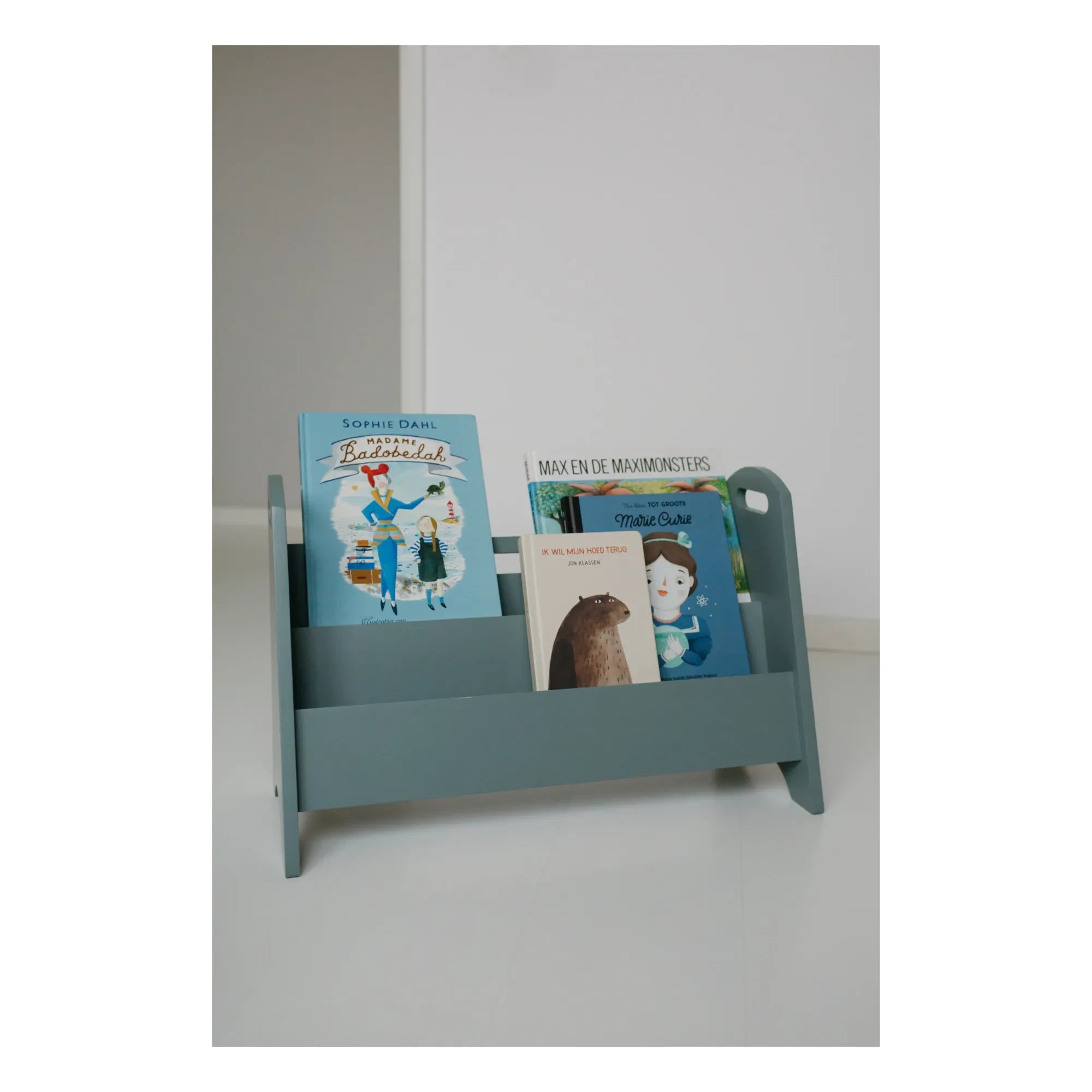 Nofred - Wooden Bookshelf | Olive Green