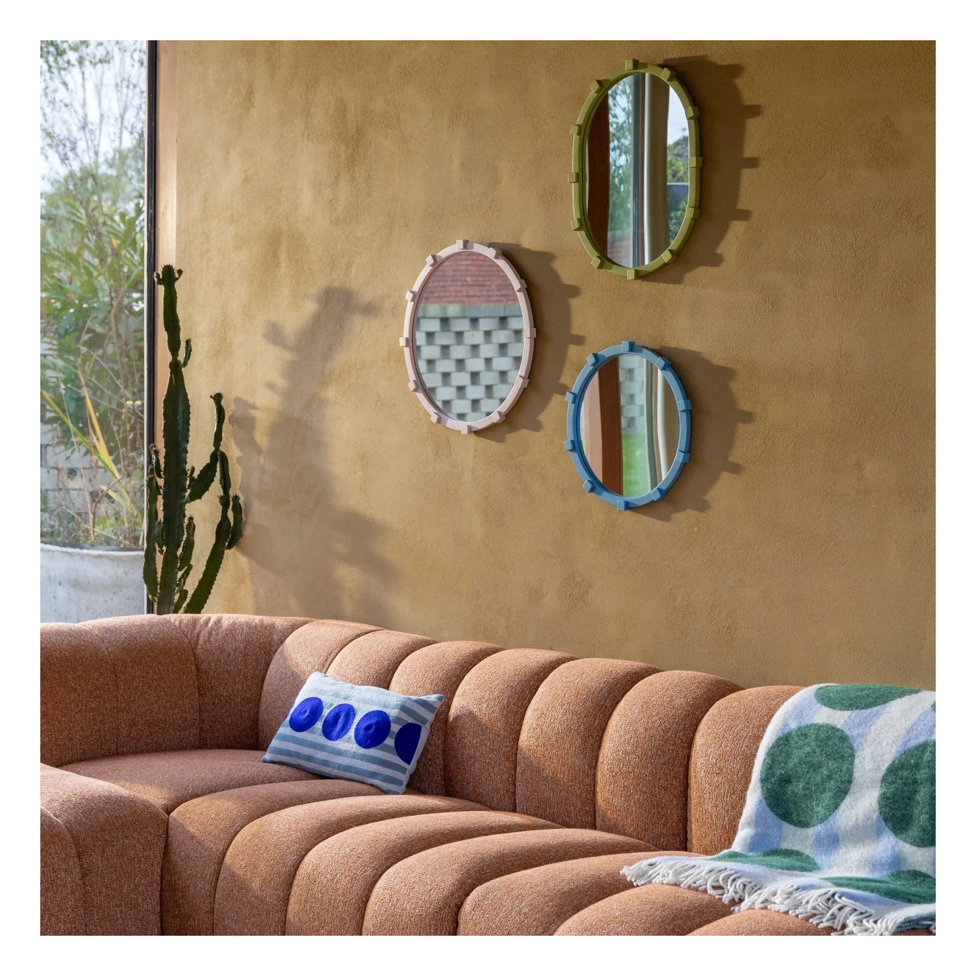 &Klevering - Chunk Round Mirror | Light Pink