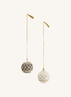 Madam Stoltz - Paper Mâché Christmas Ornaments - Set of 2