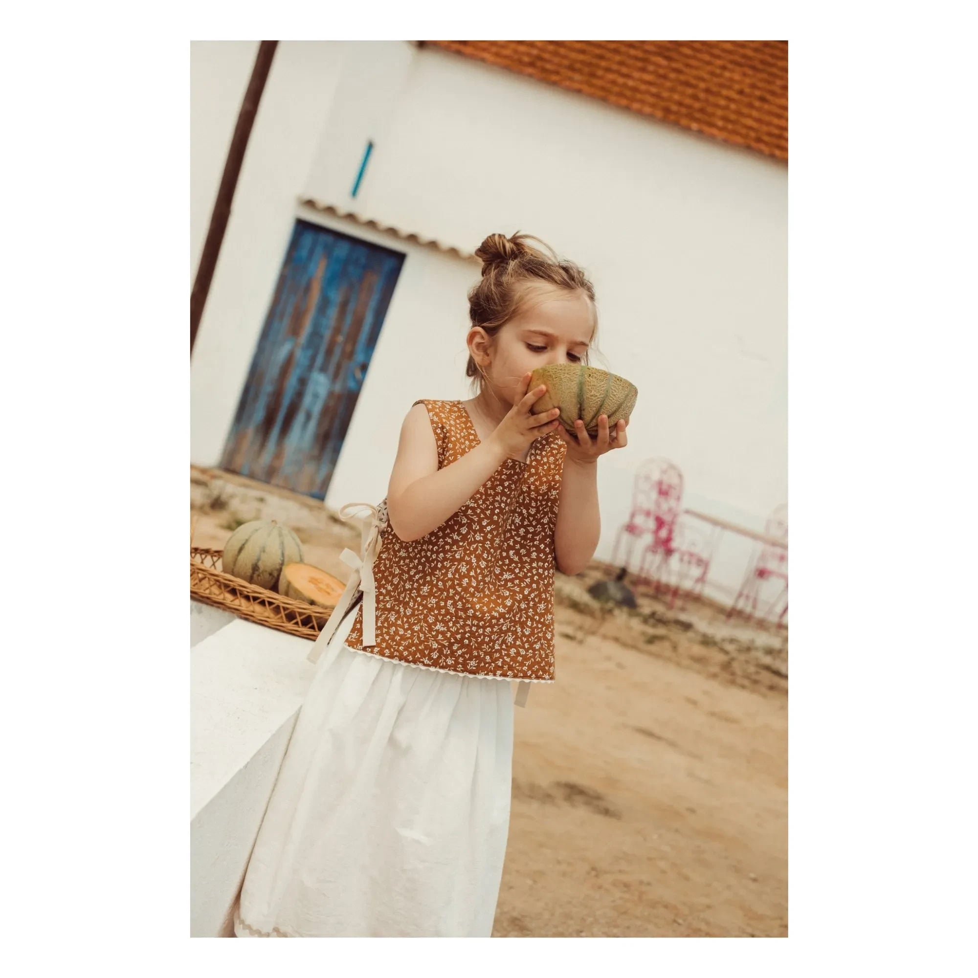 THE LiTTLE POETS - Louise Organic Cotton Reversible Sleeveless Jacket | Caramel