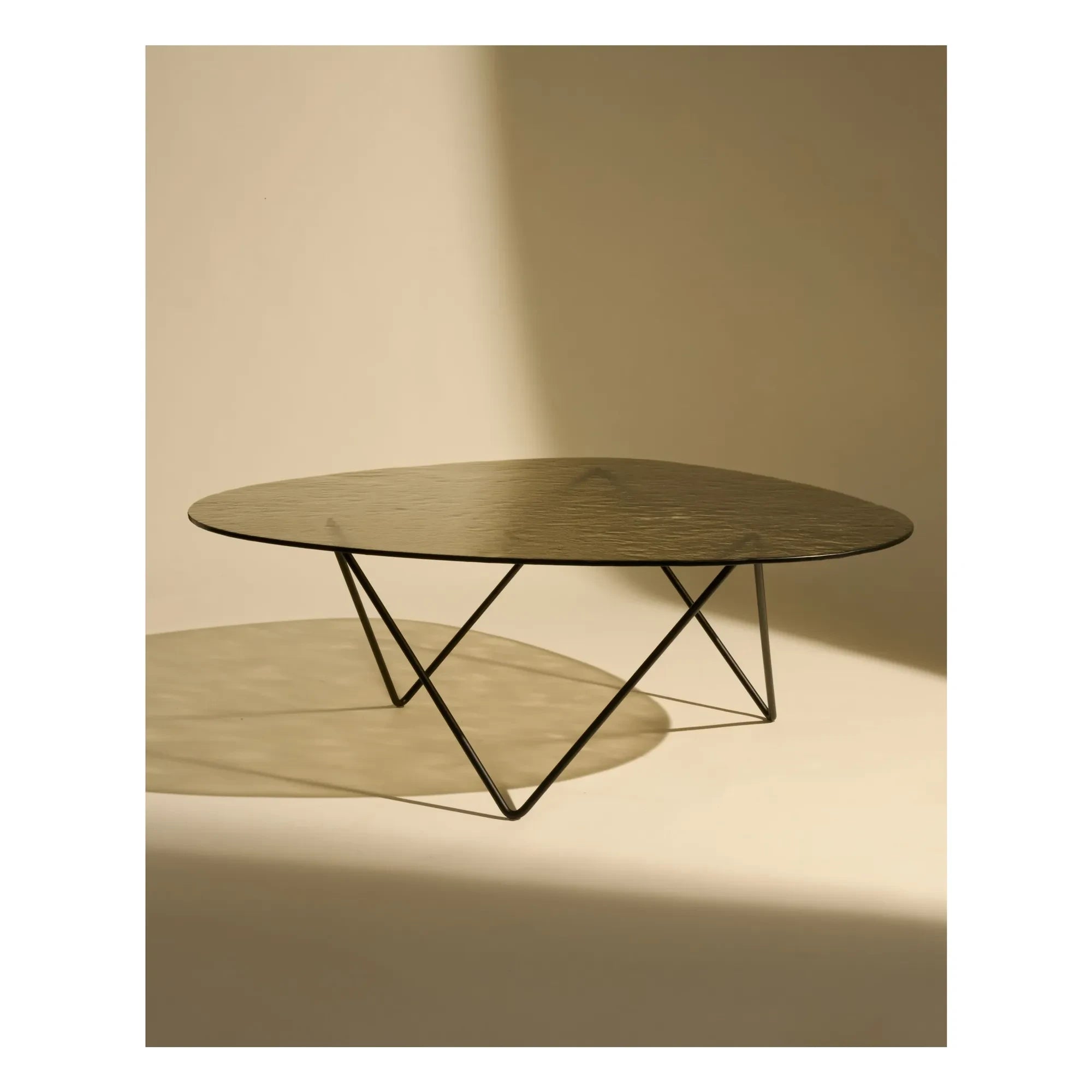 Gubi - Pedrera Side Table, Corsini & Ruiz Millet | Bronze