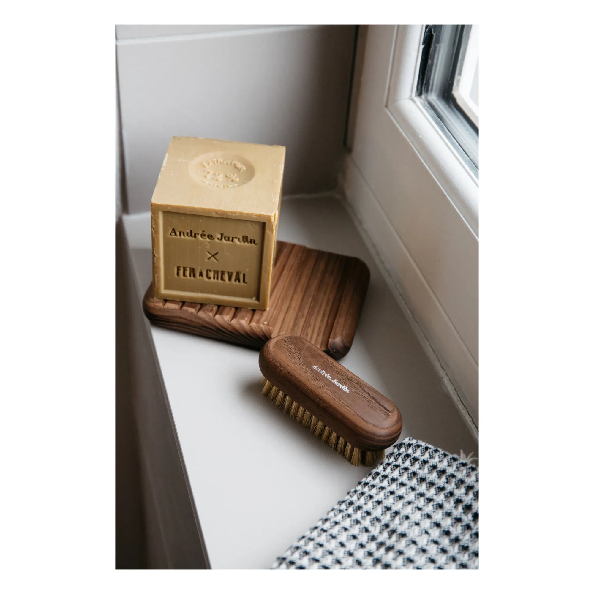 Andrée Jardin - Soap and Brush Set x Fer à Cheval