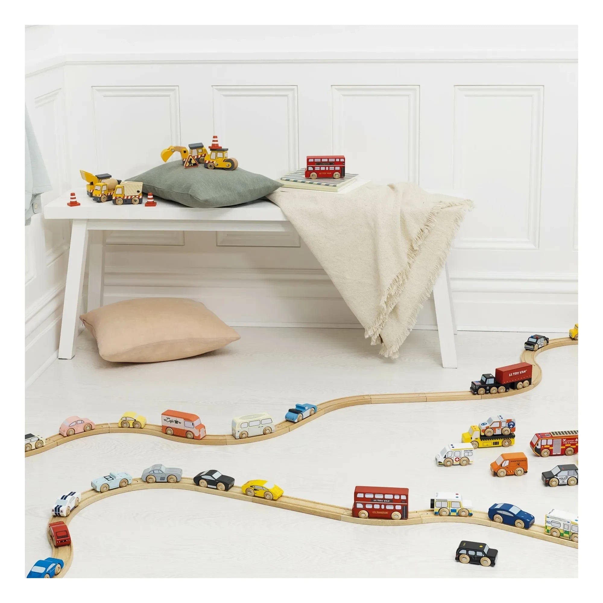 Le Toy Van - Rescue Vehicles - 7-piece Set
