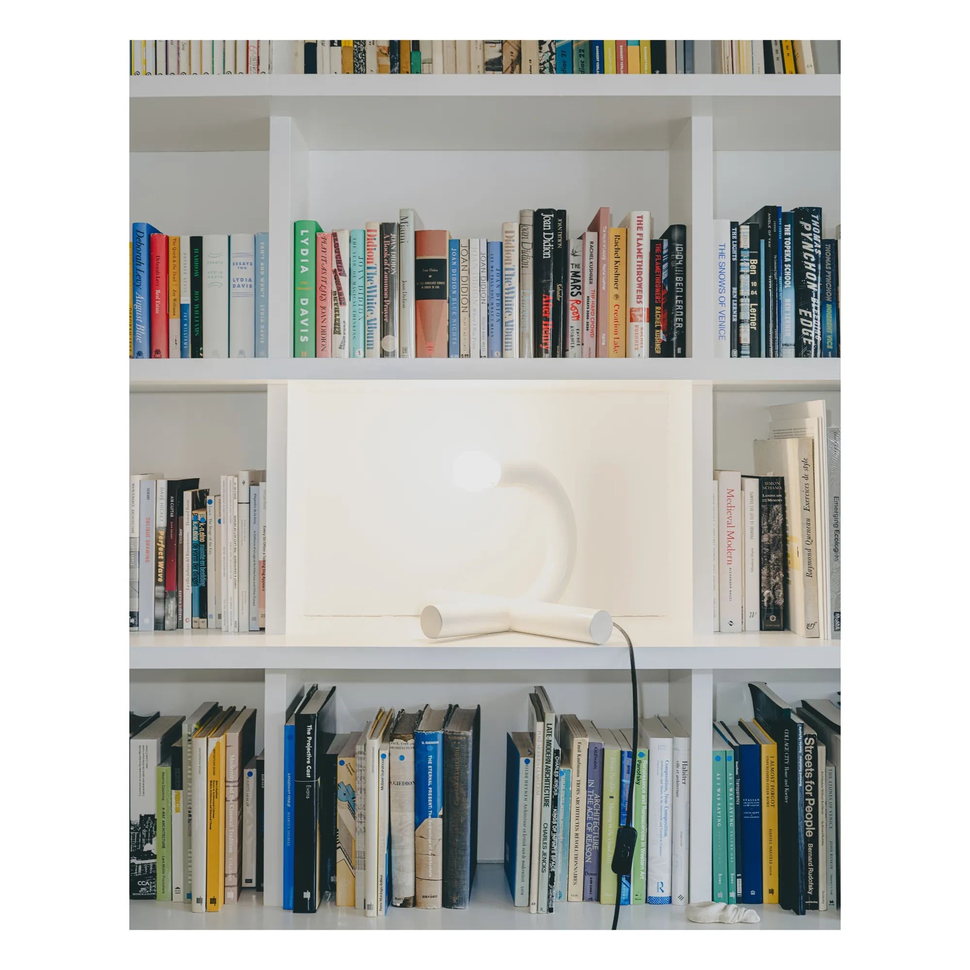 Valerie Objects - La Tre table lamp | White