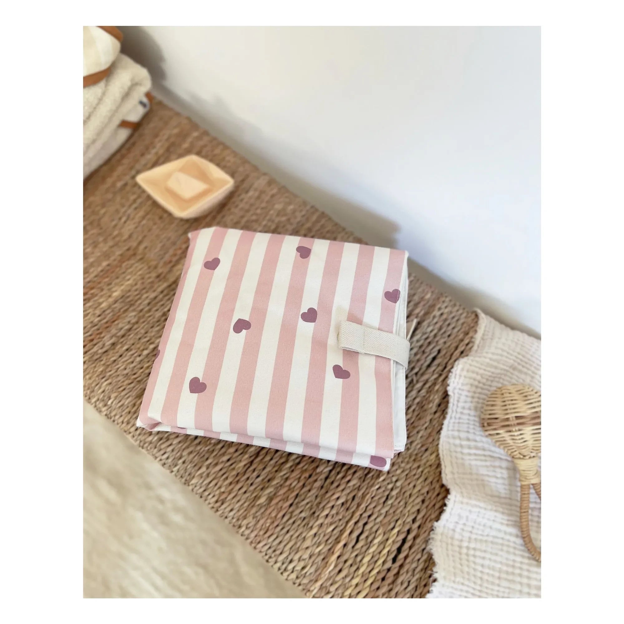 Milinane - Men's Travel Changing Mat | Light Pink