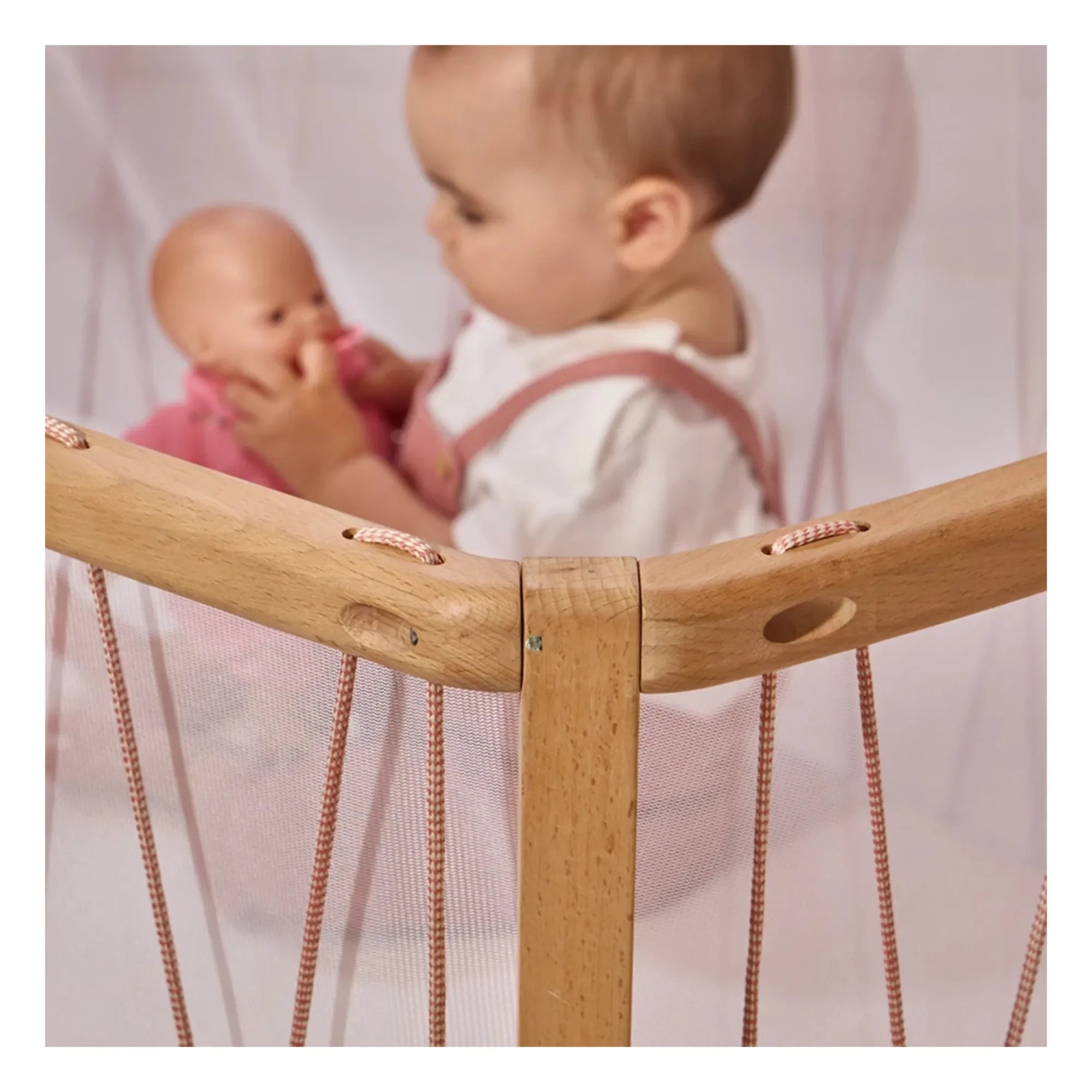 Charlie Crane - Kimi Evolution Baby Bed | Rosewood
