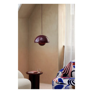 & Tradition - VP7 Flowerpot Pendant Lamp - Verner Panton | Plum