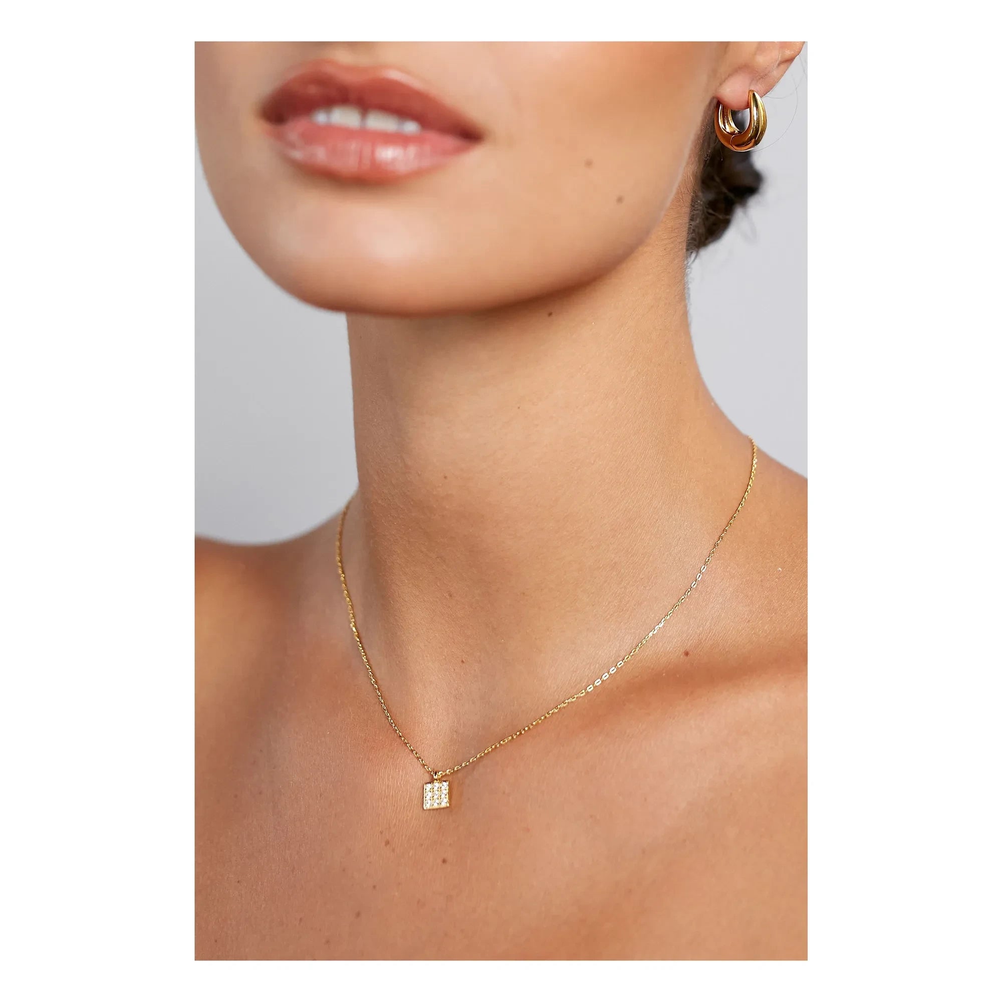 Anni Lu - Petite Curve Earrings | Gold