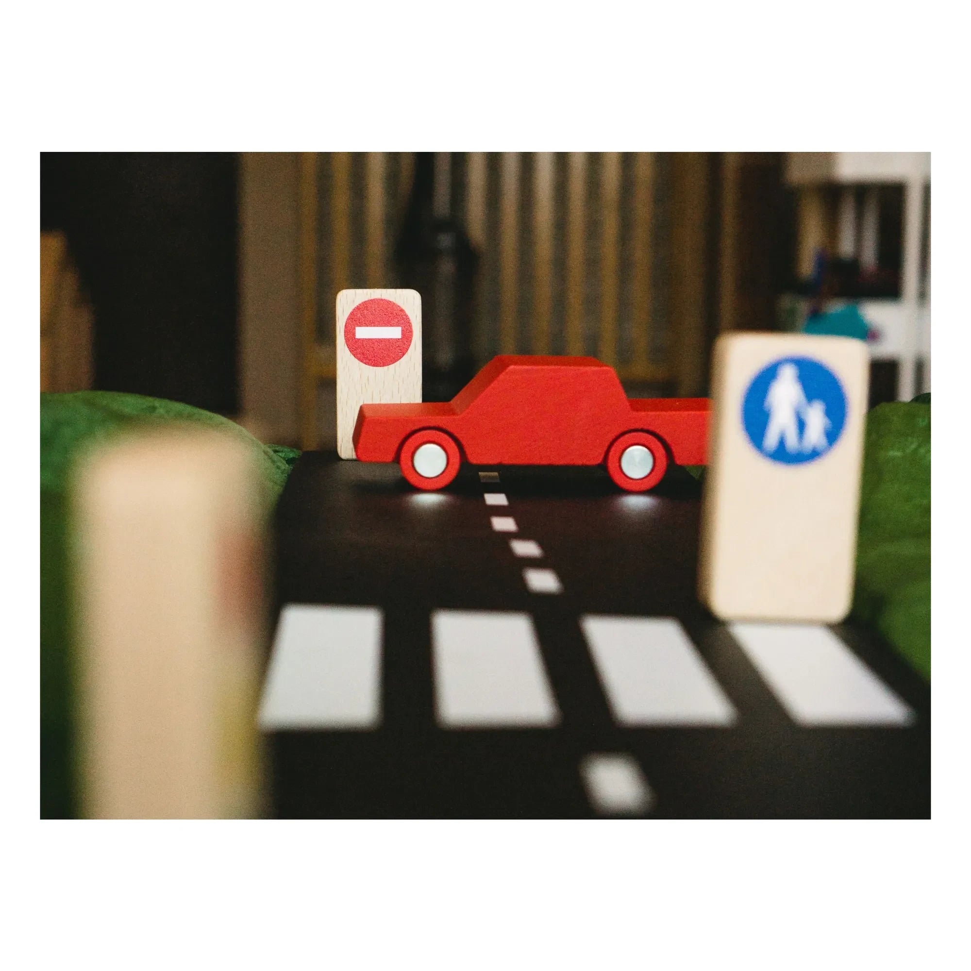 Waytoplay - Friction-powered Car