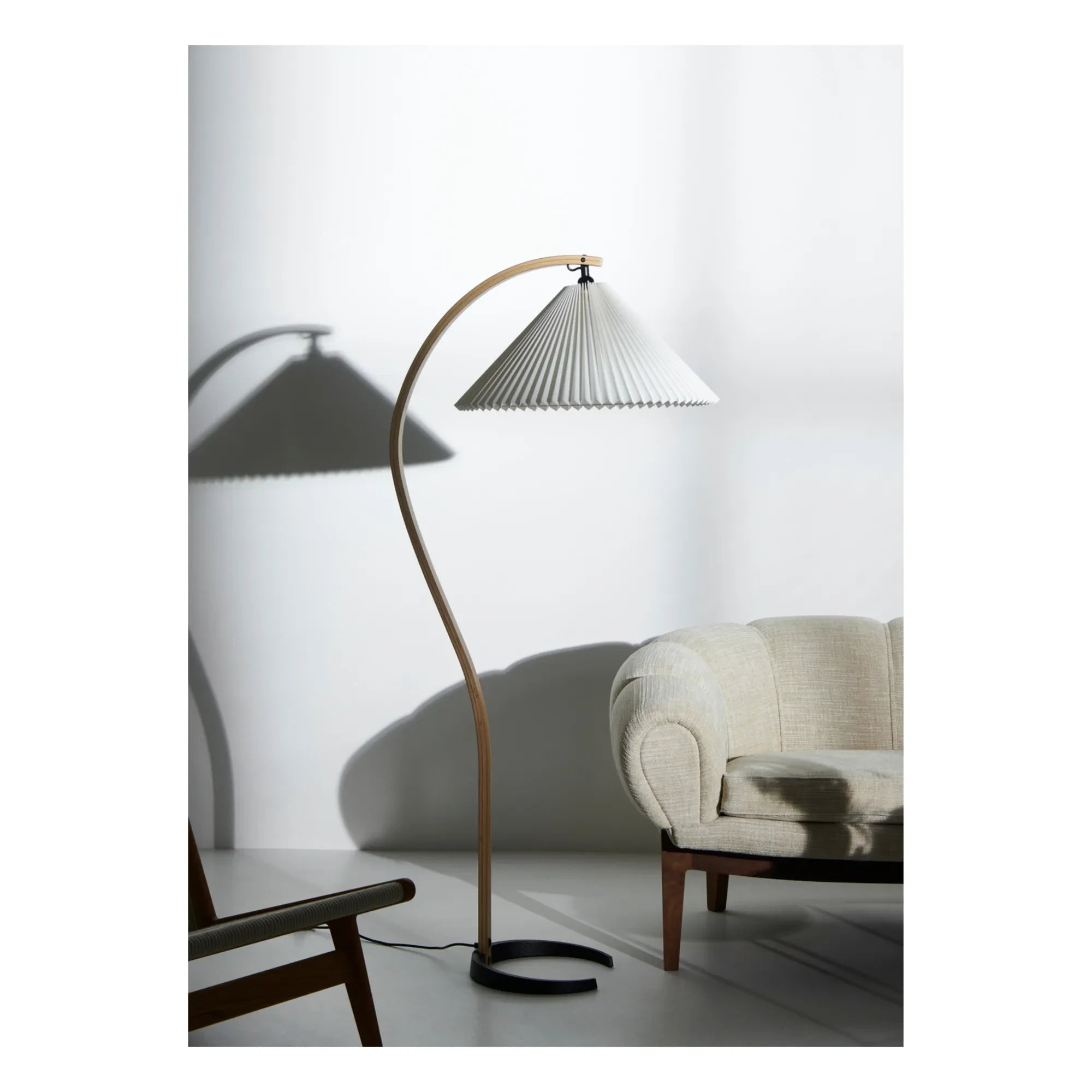 Gubi - Timberline Floor Lamp - Mads Caprani | White
