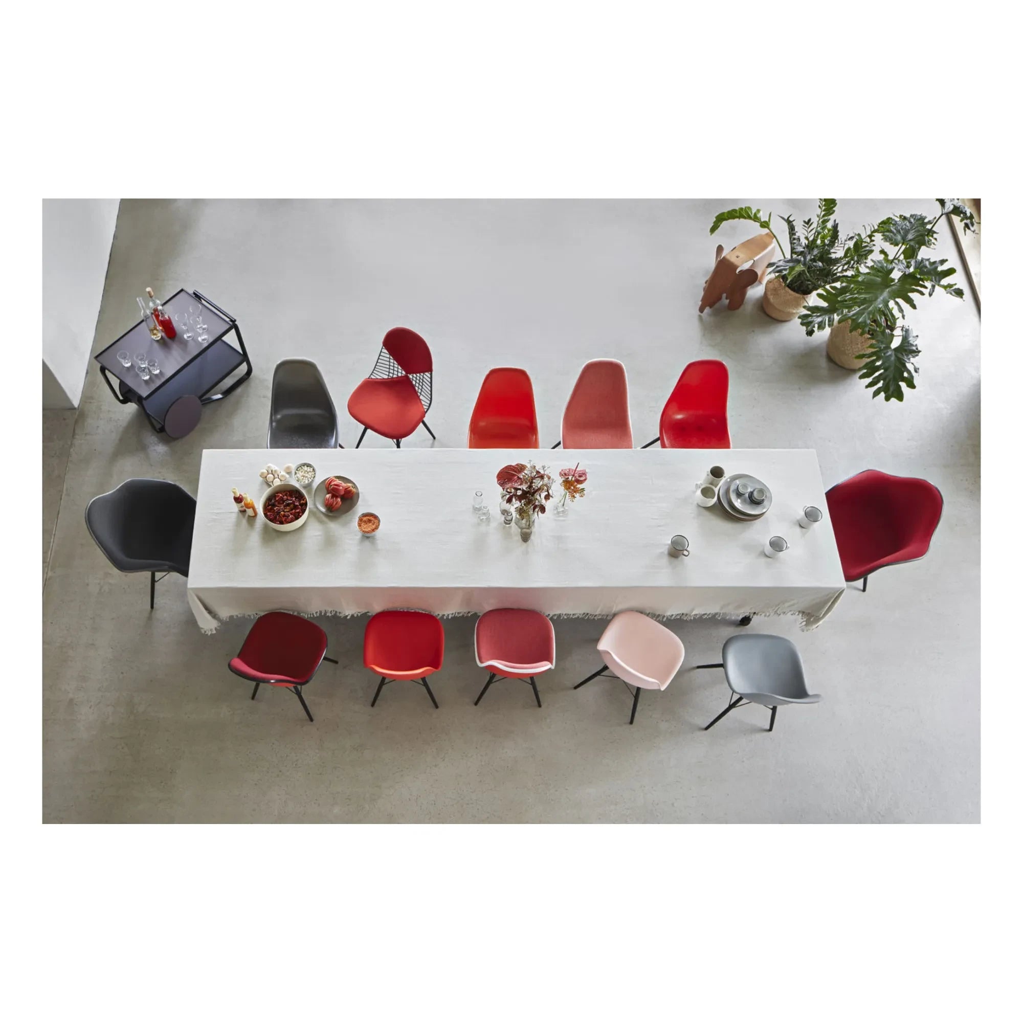 Vitra - DSW plastik sandalye - akçaağaç kaide - Charles & Ray Eames | Haşhaş kırmızısı