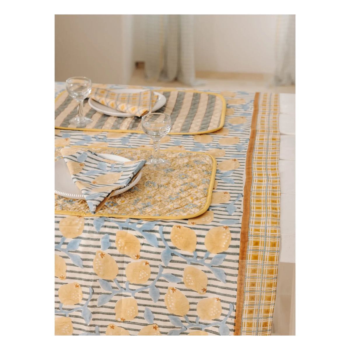 Le Monde Sauvage - Sicily Tablecloth | Yellow