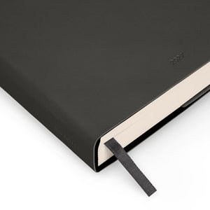 Legami - 12-Month Medium Daily Planner 2027 - Black Suit