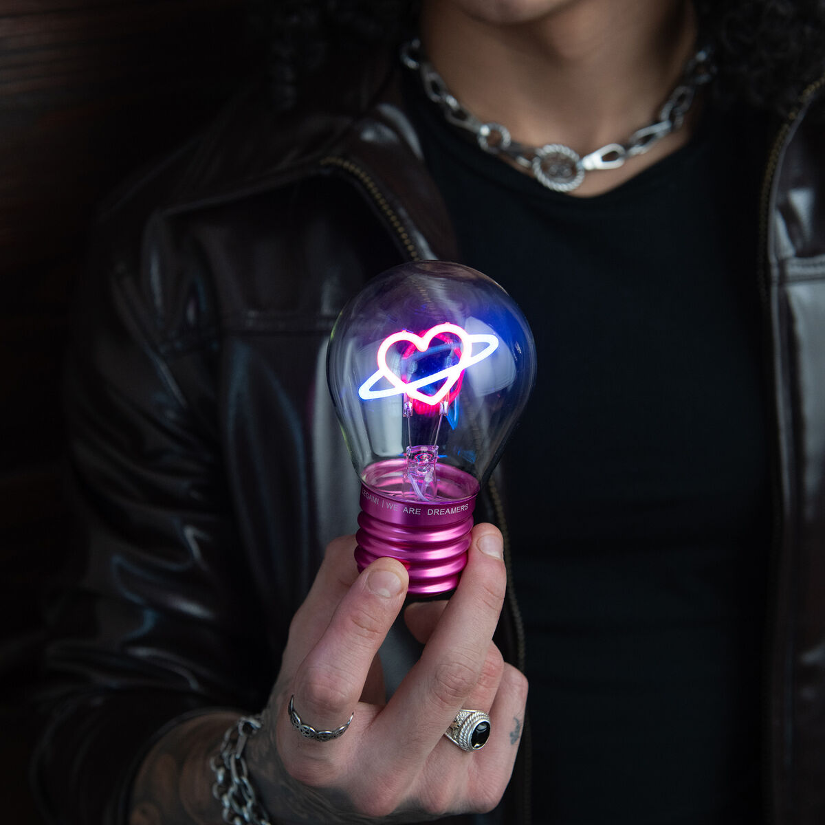Legami - Dekoratif Lightbulb-Shaped Table Lamp - Kalp - Bulb Fiction