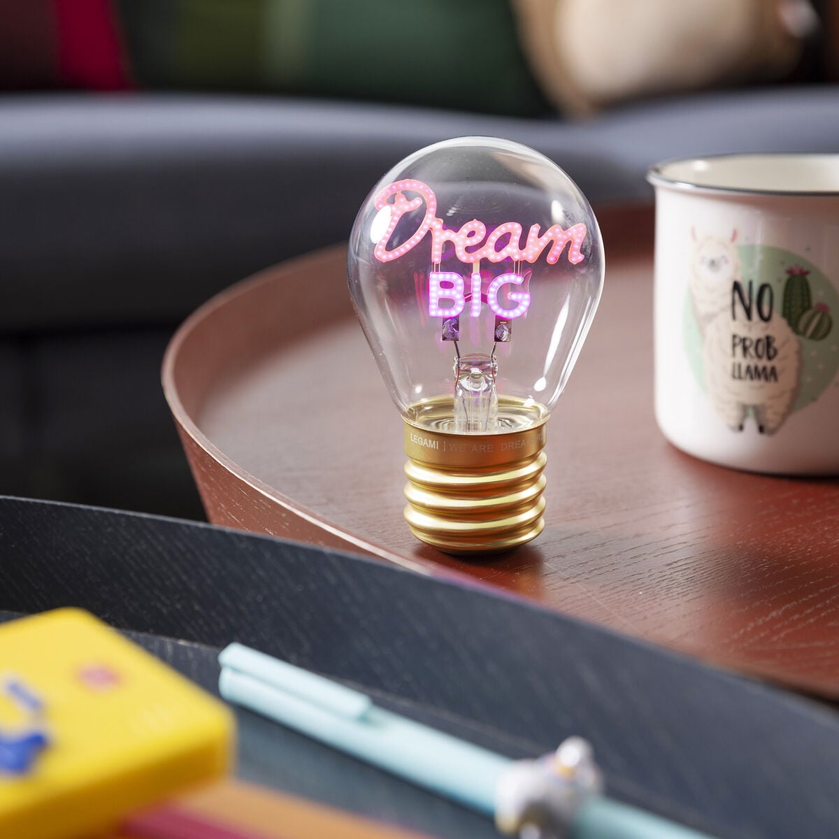 Legami - Dekoratif Lightbulb-Shaped Table Lamp - Dream Big - Bulb Fiction