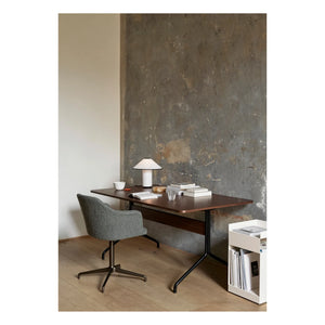 & Tradition - Colette ATD6 Table Lamp | Burgundy