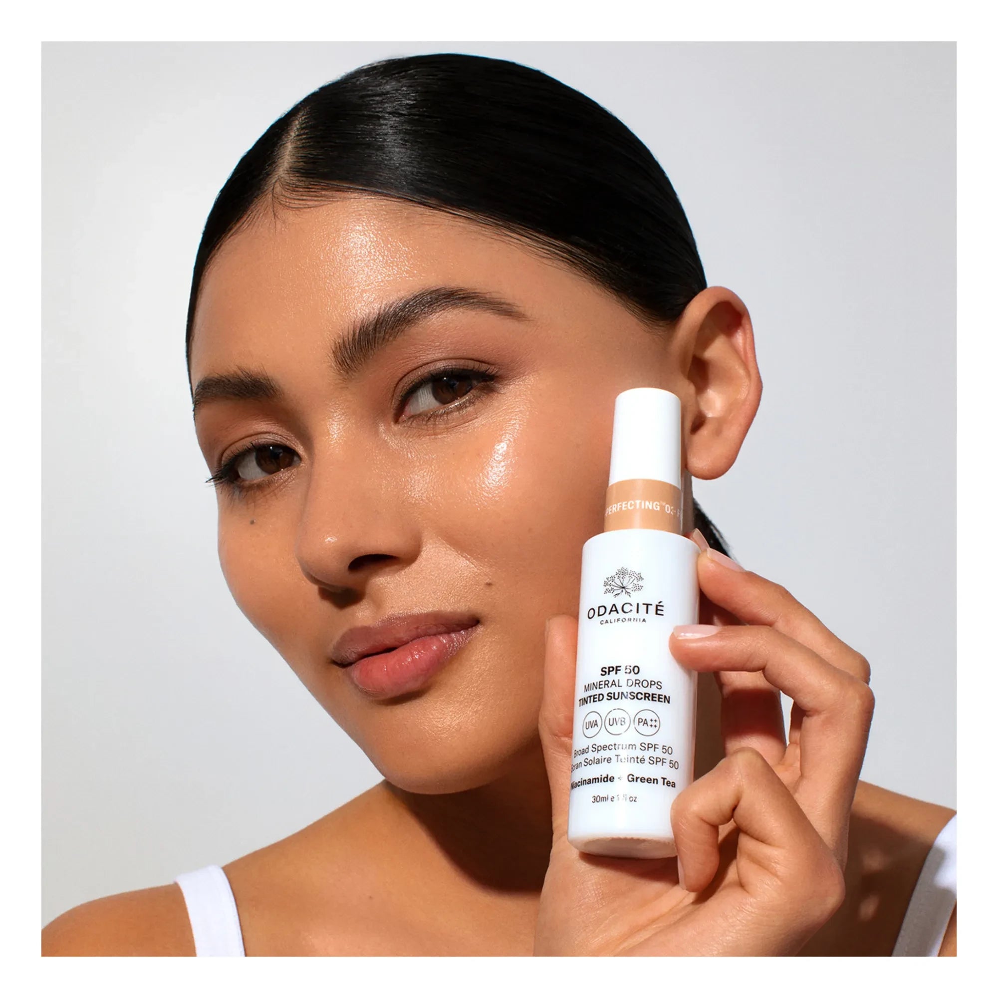 Odacité - Mineral Drop Tinted Sunscreen SPF 50 Flex-Perfecting™ - 30 ml | 03