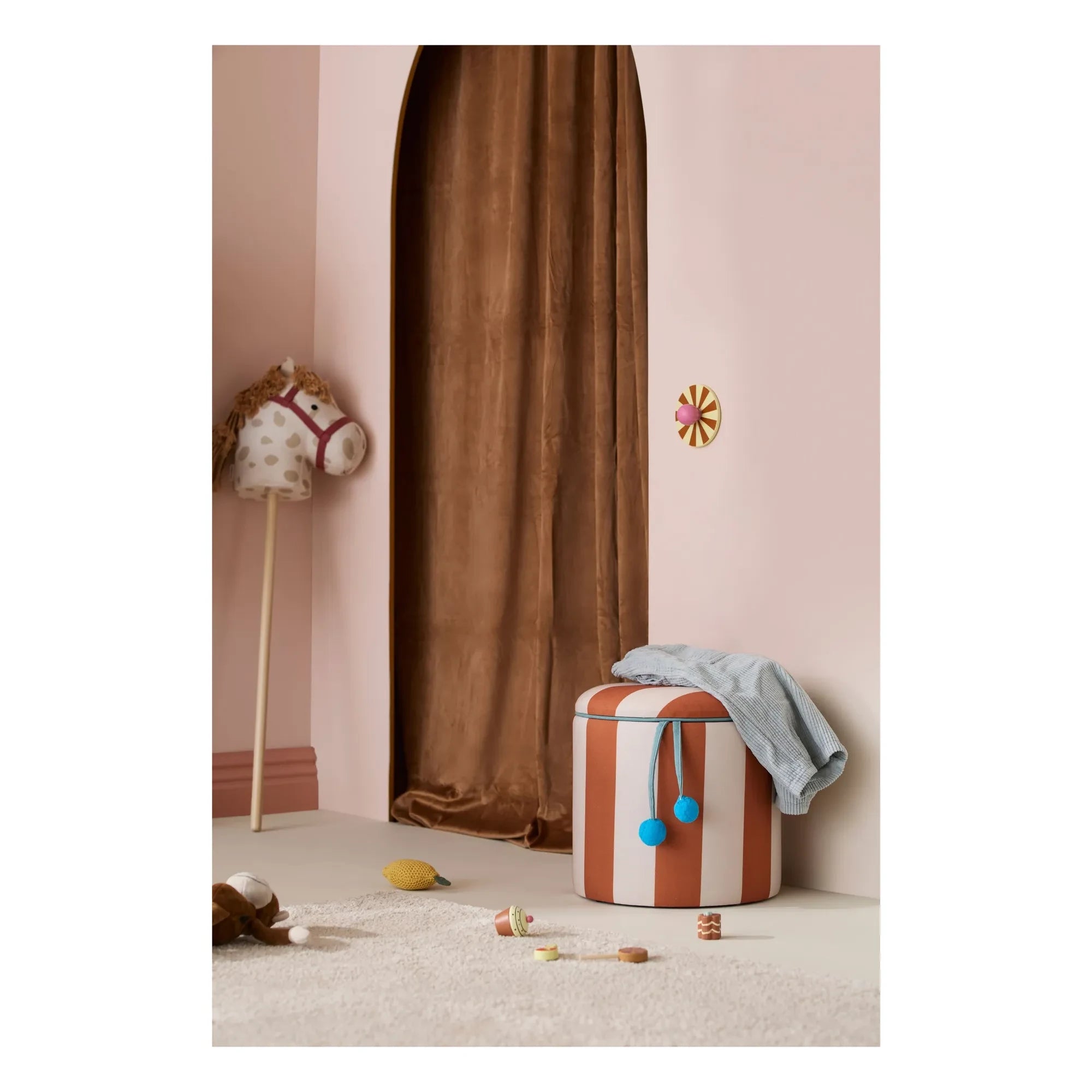 Kid's Concept - Circus Hangers