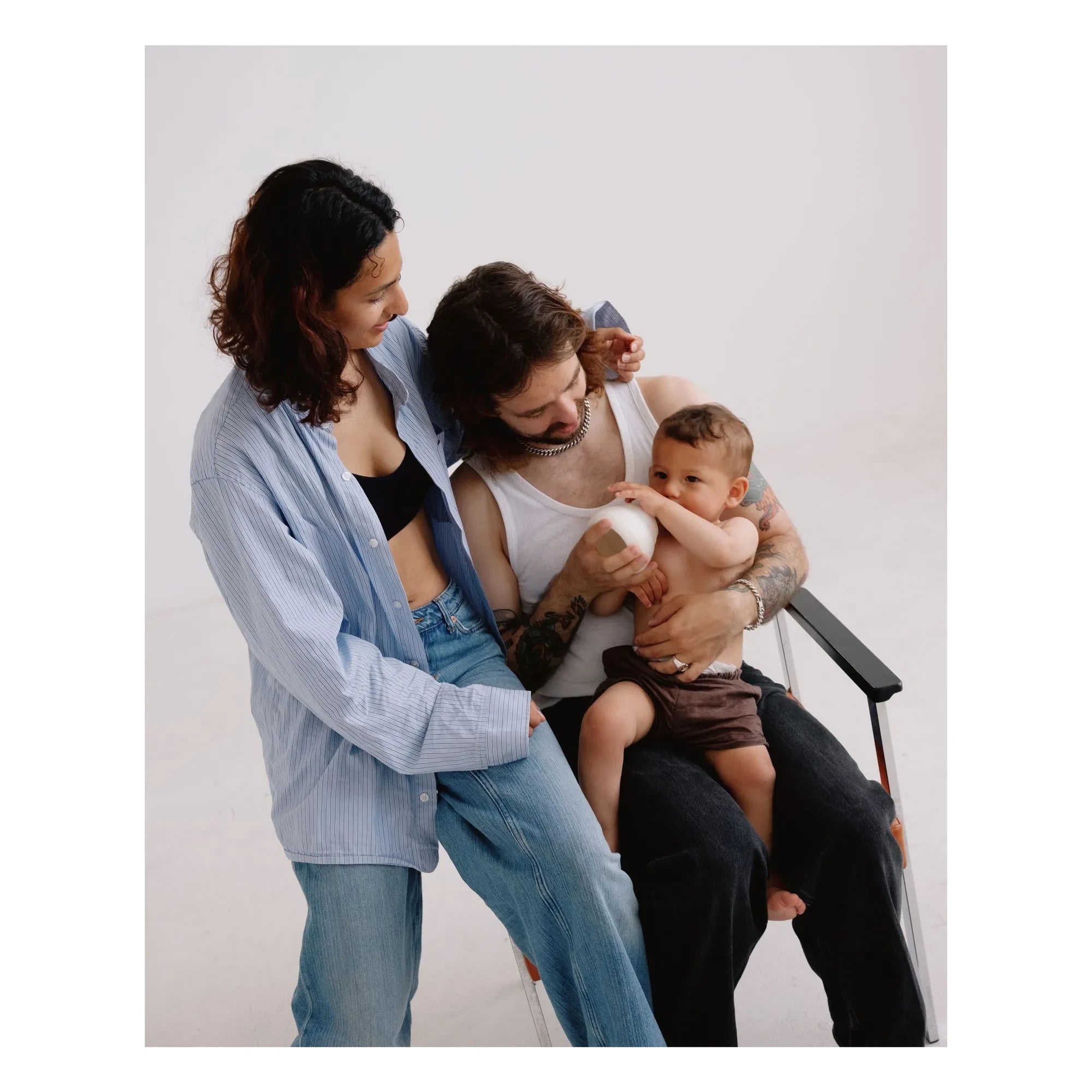 Caramma - Feeding Baby Bottle