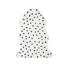 BINIBAMBA - Short Faux Sheep Fur Rug - 98x62 cm | Dalmatian