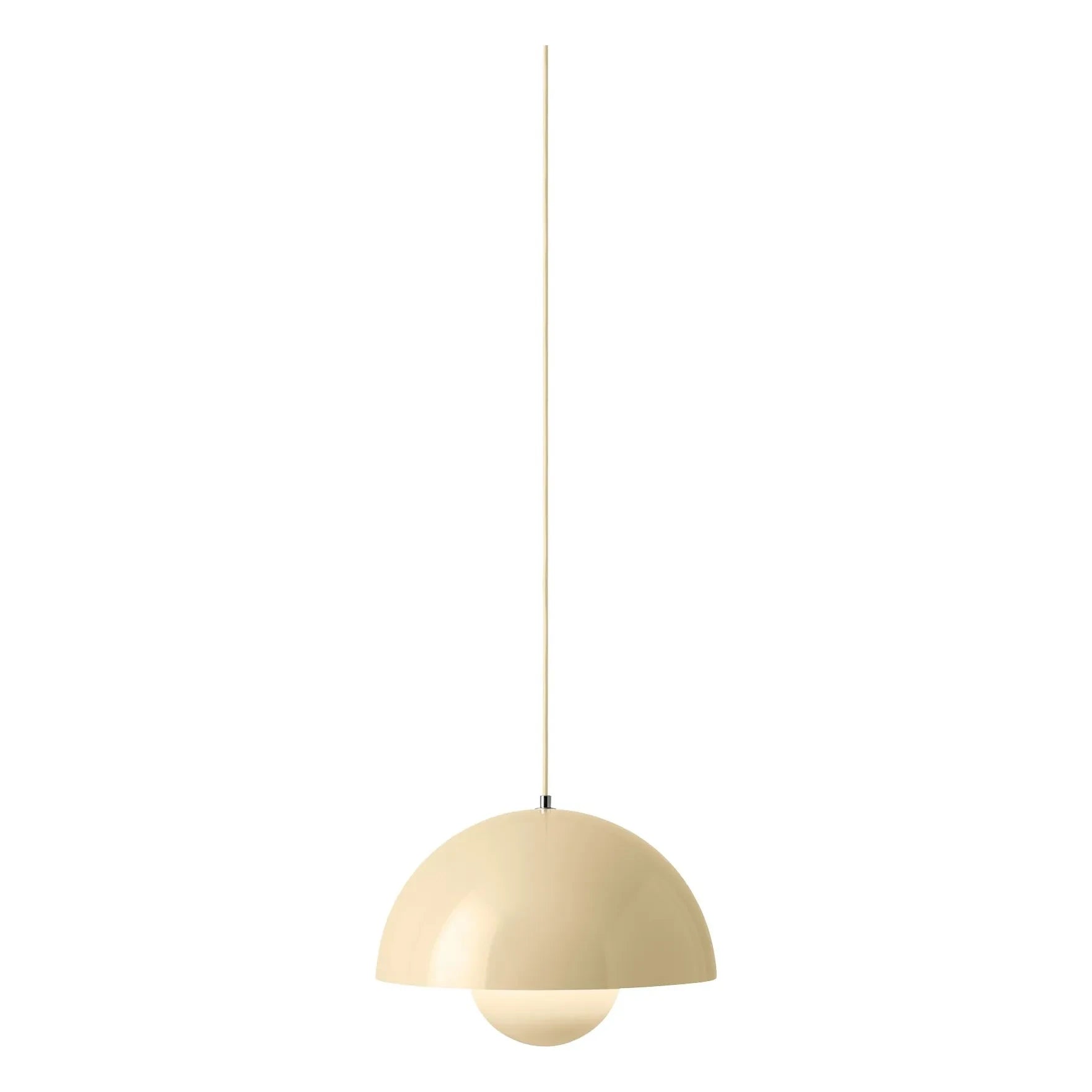 & Tradition - Flowerpot VP7 Pendant Lamp, Verner Panton | Ivory