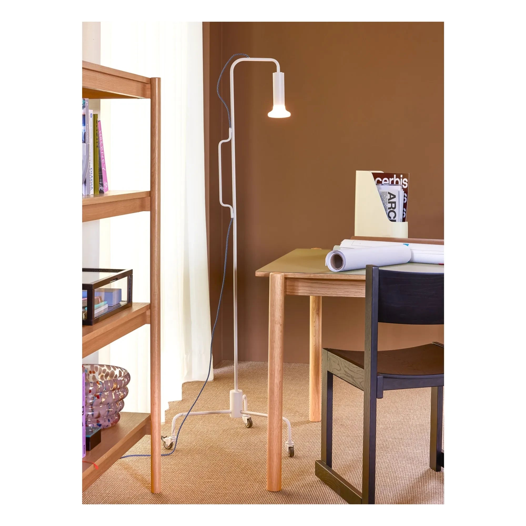 Hübsch - Crossed oak dining table | Olive