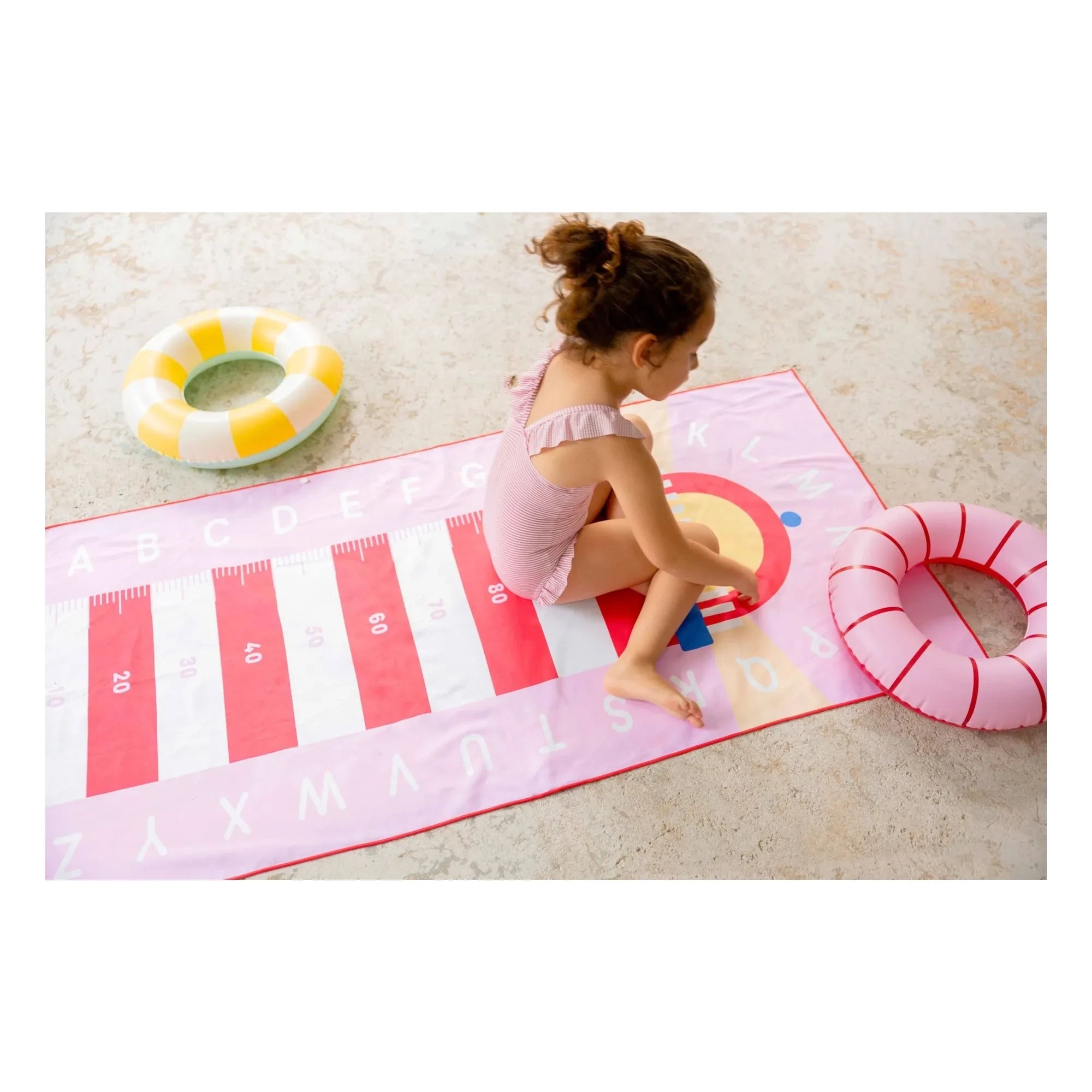 Quut - Lighthouse Hearts mikrofiber plaj havlusu | Pembe