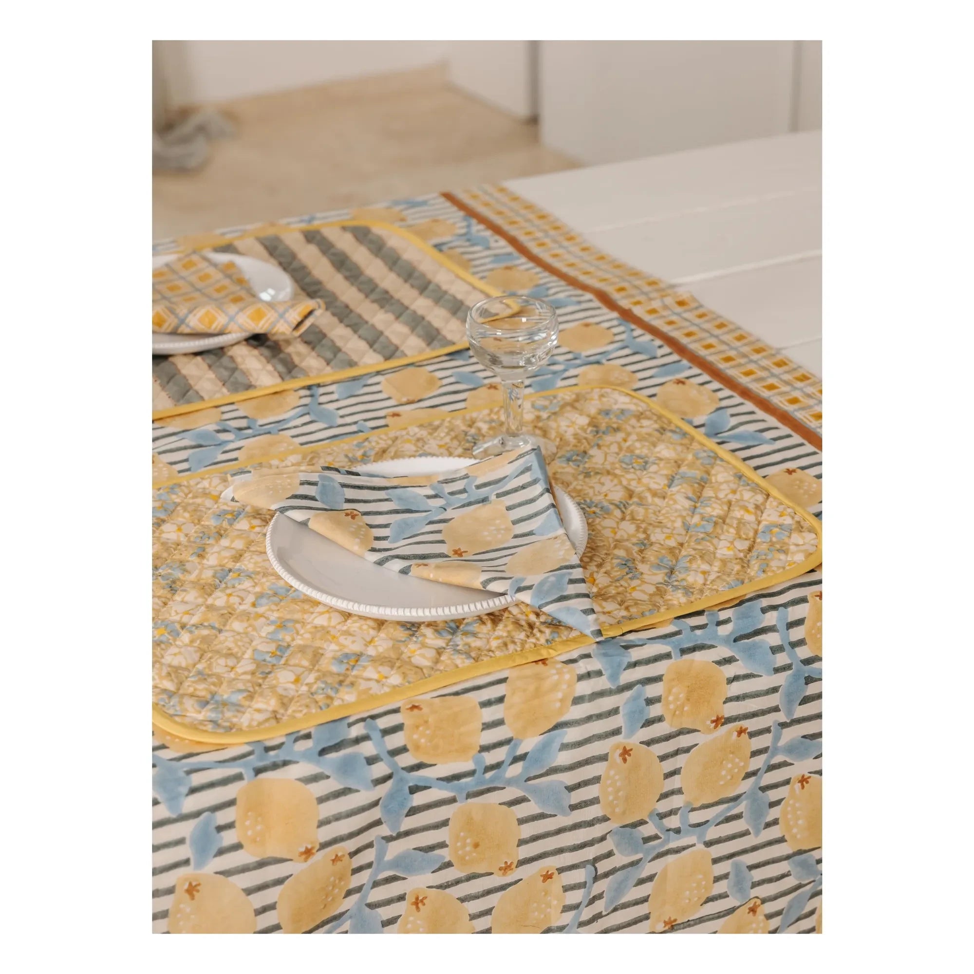 Le Monde Sauvage - Sicily Tablecloth | Yellow