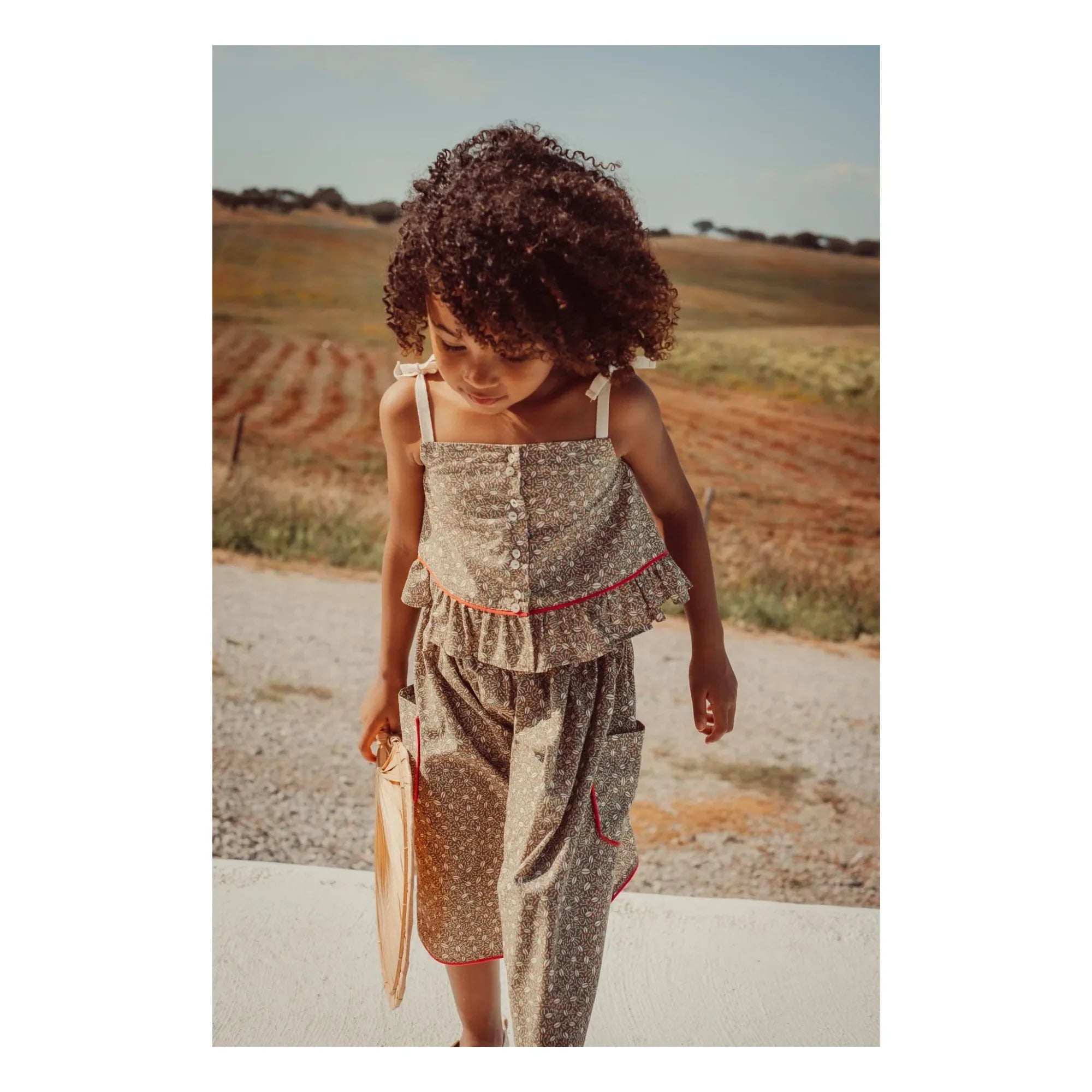 THE LiTTLE POETS - Rosalia Nature Organic Cotton Crop Top | Khaki Brown