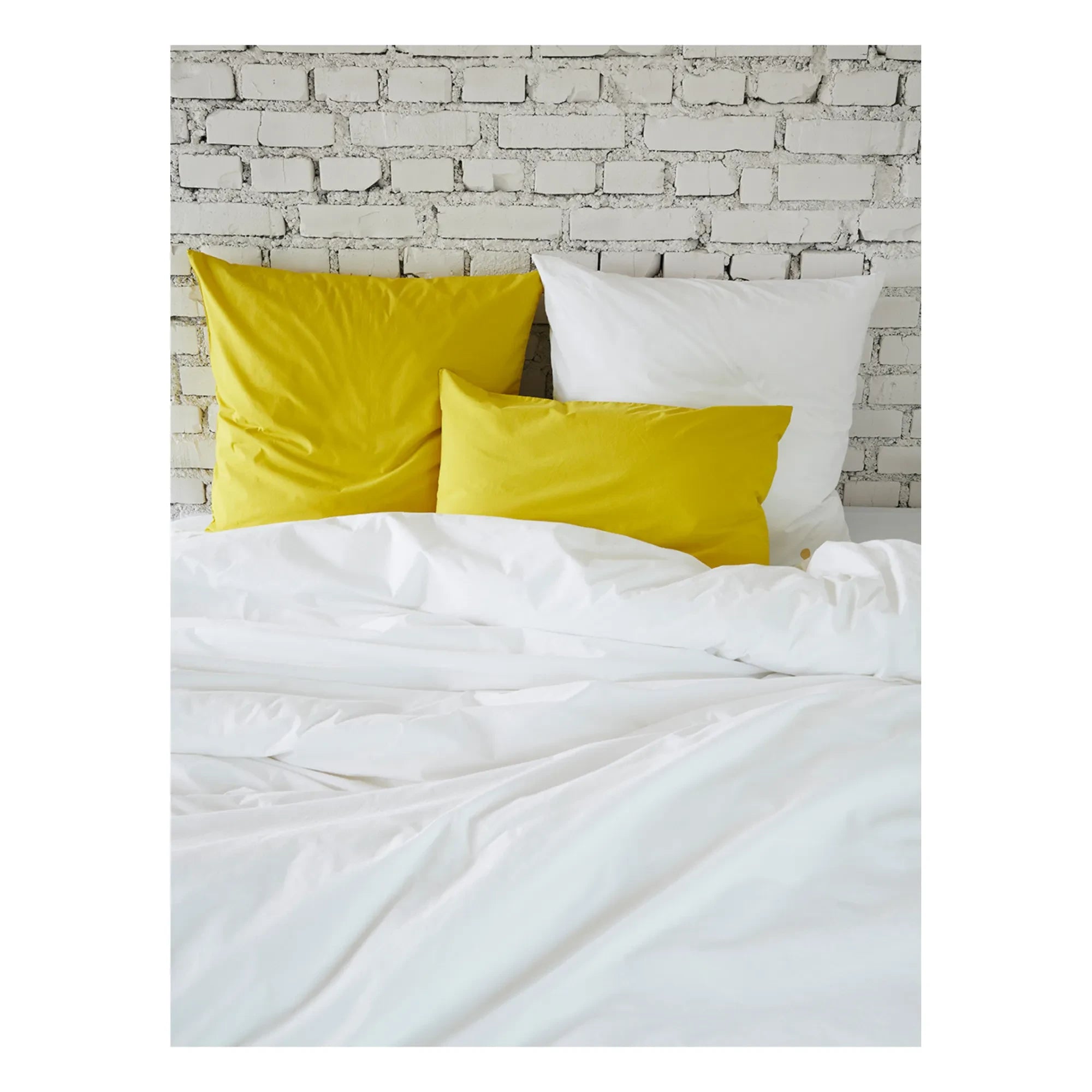 La cerise sur le gâteau - Celeste Pillow Cover | Absinthe