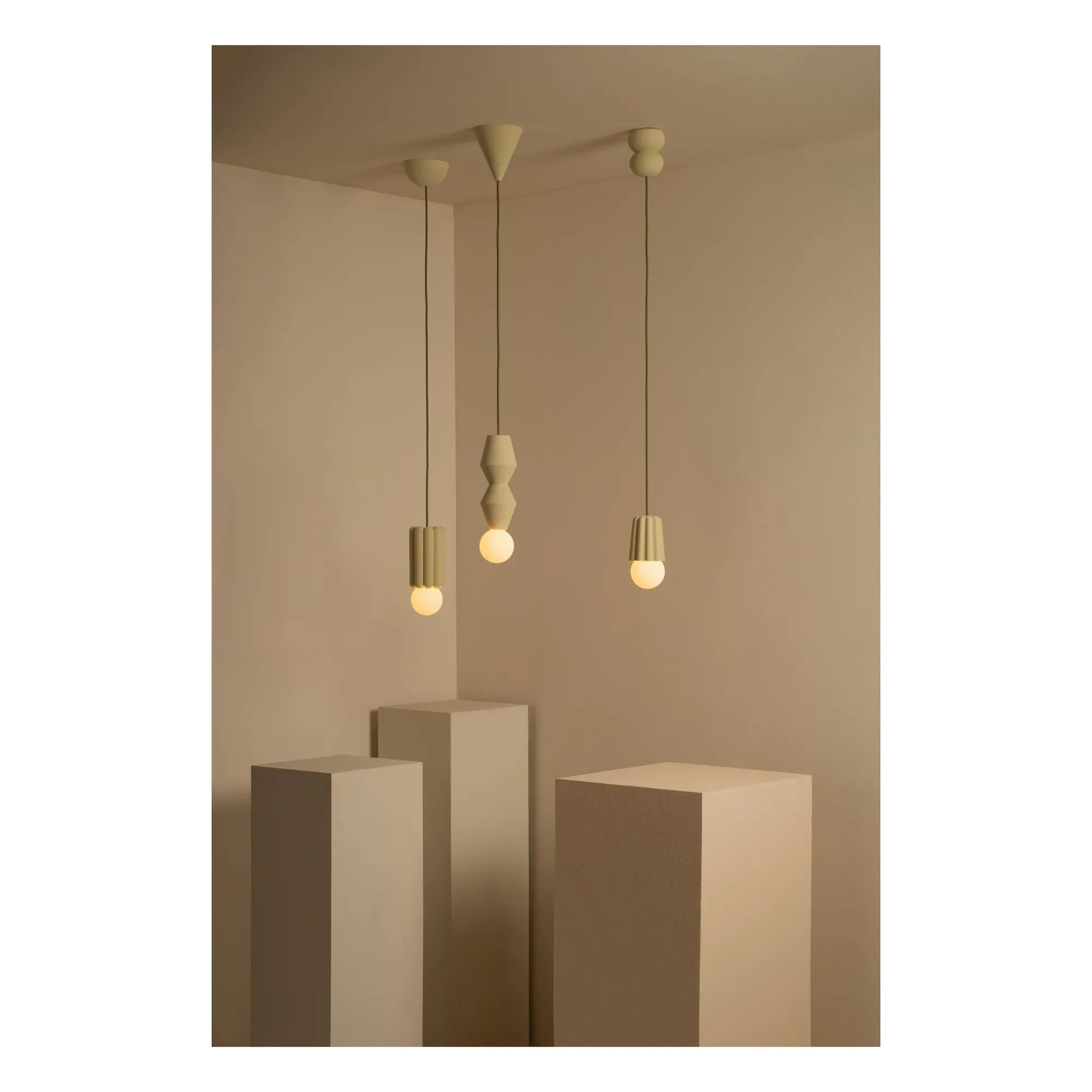 Schneid Studio - Stucco 3 Ceramic Pendant Lamp | Pistachio Green