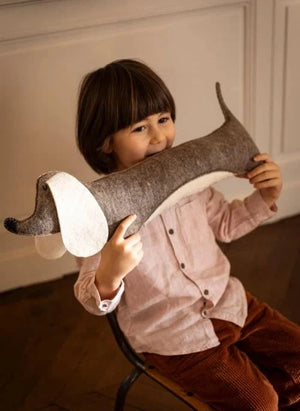 Muskhane - Pasu Dachshund Felt Cushion | Charcoal Gray