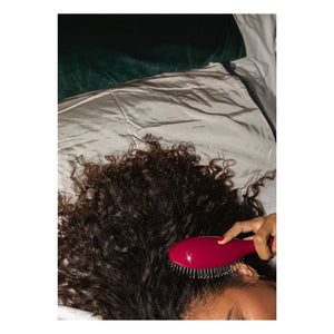 La Bonne Brosse - La Miracle Brush No.4 - Volumizing and Stimulating | Cherry Red