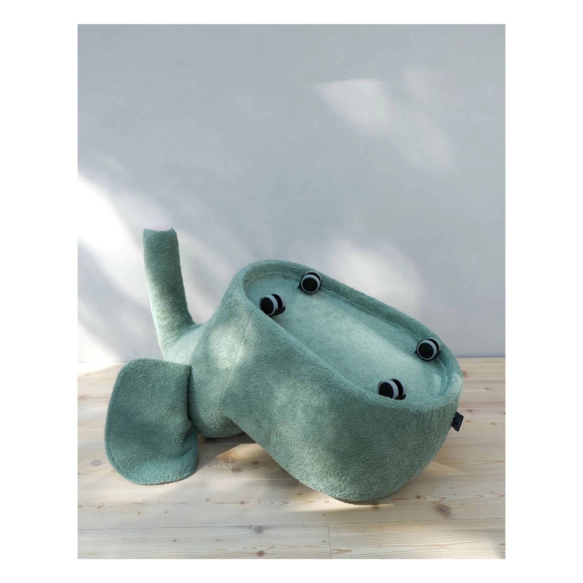Bada & Bou - The Rolling Elephant Bou | Nane Yeşili