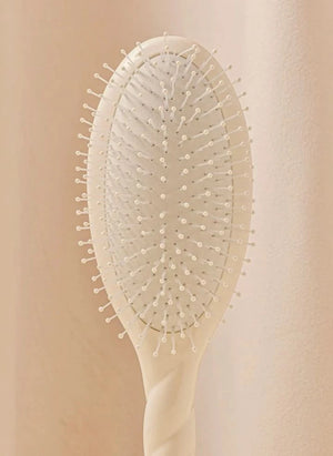 La Bonne Brosse - La Miracle Hair Brush No. 04 - Tangle Detangling and Massage | Cream