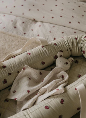 garbo&friends - Rosehip Swaddle Blanket