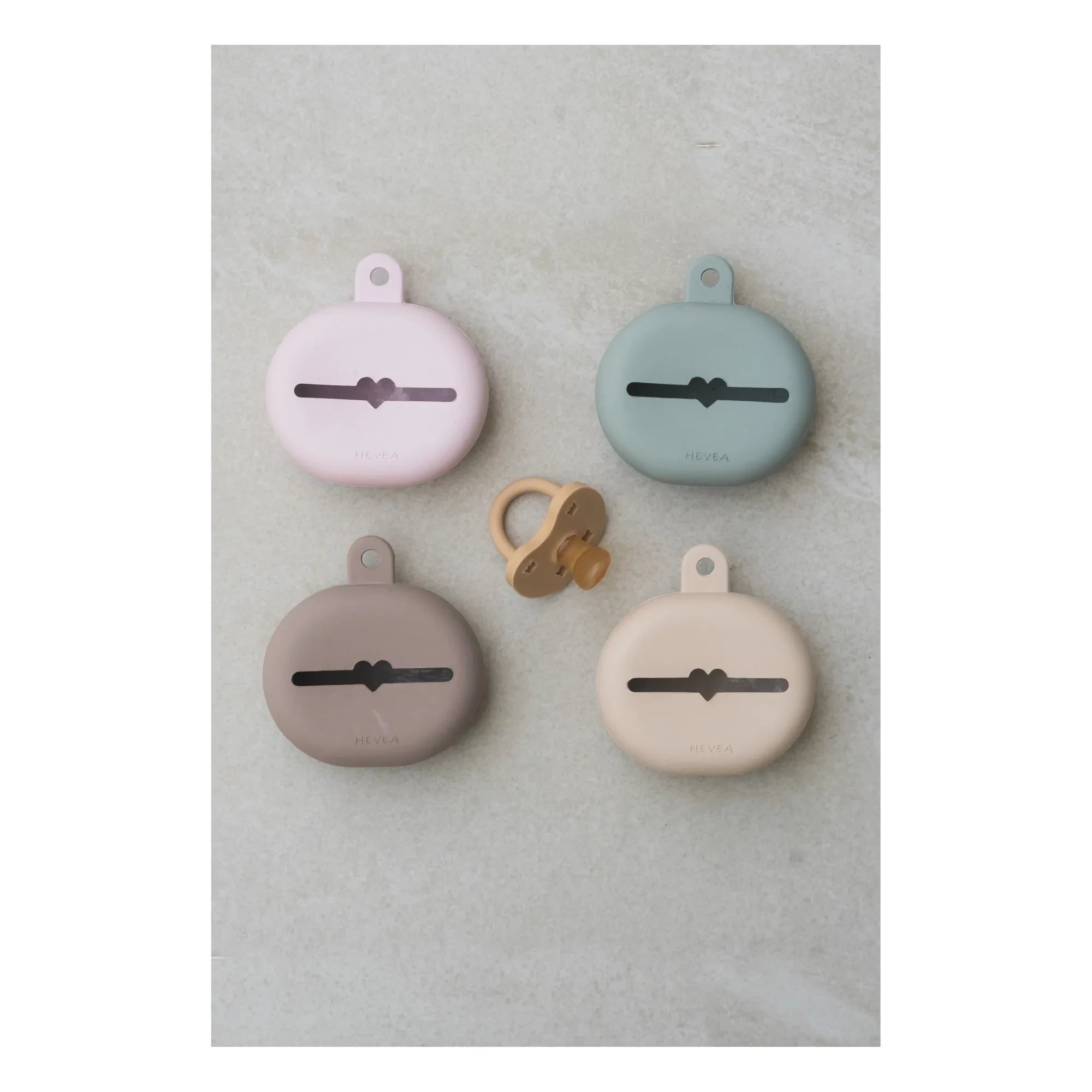 Hevea - Natural Rubber Pacifier Cover | Powder pink