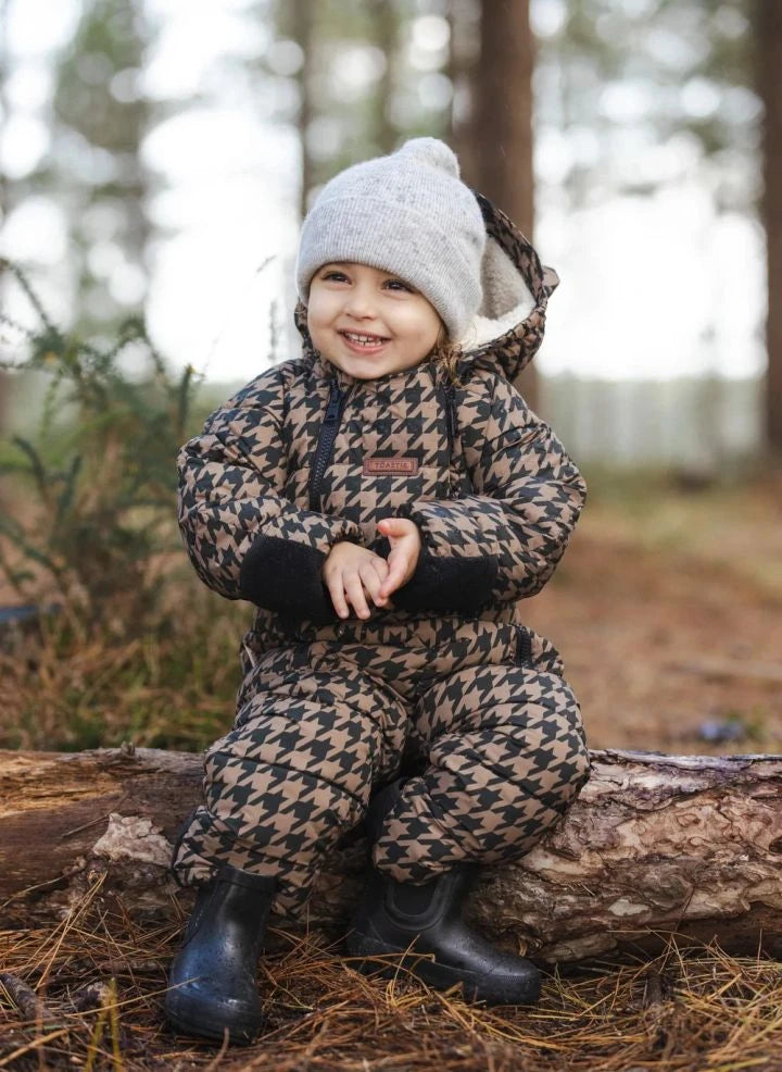 Töastie - Waterproof Houndstooth Cloud Jacket Made from Recycled Fibers | Brown