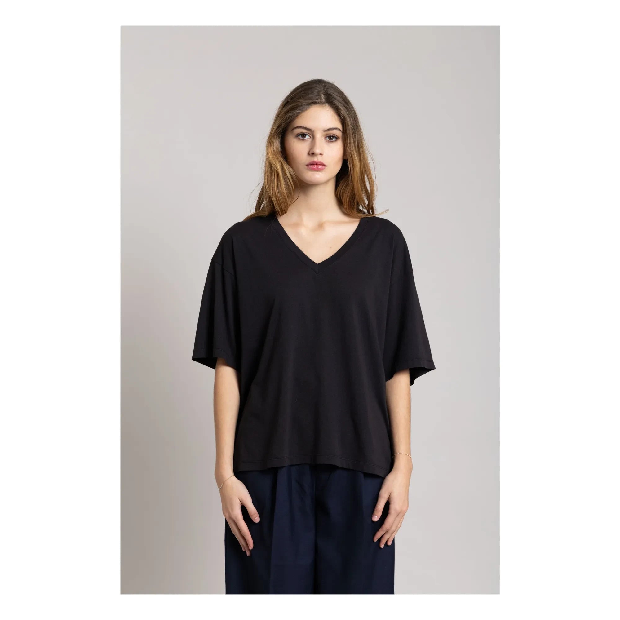 Smallable Woman - Cloud Organic Cotton T-Shirt | Black