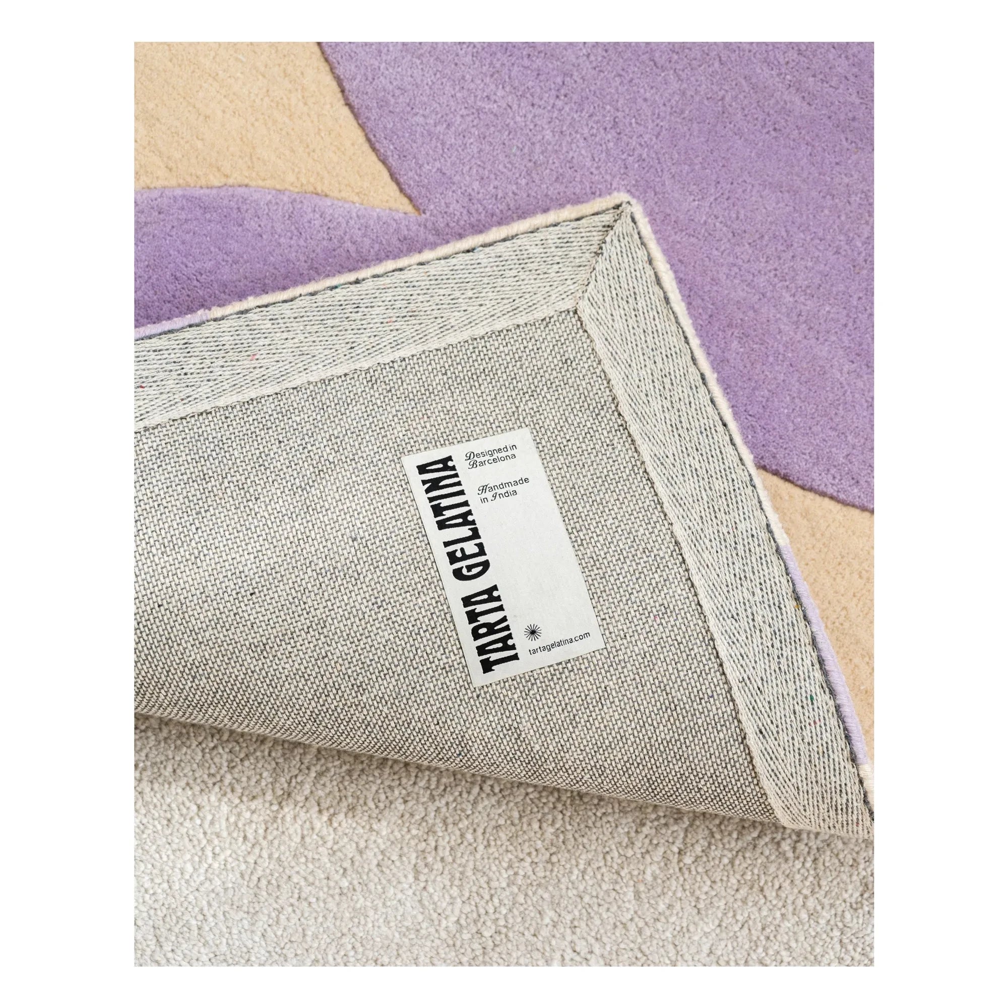 Tarta Gelatina - Bouncy wool rug | Lilac