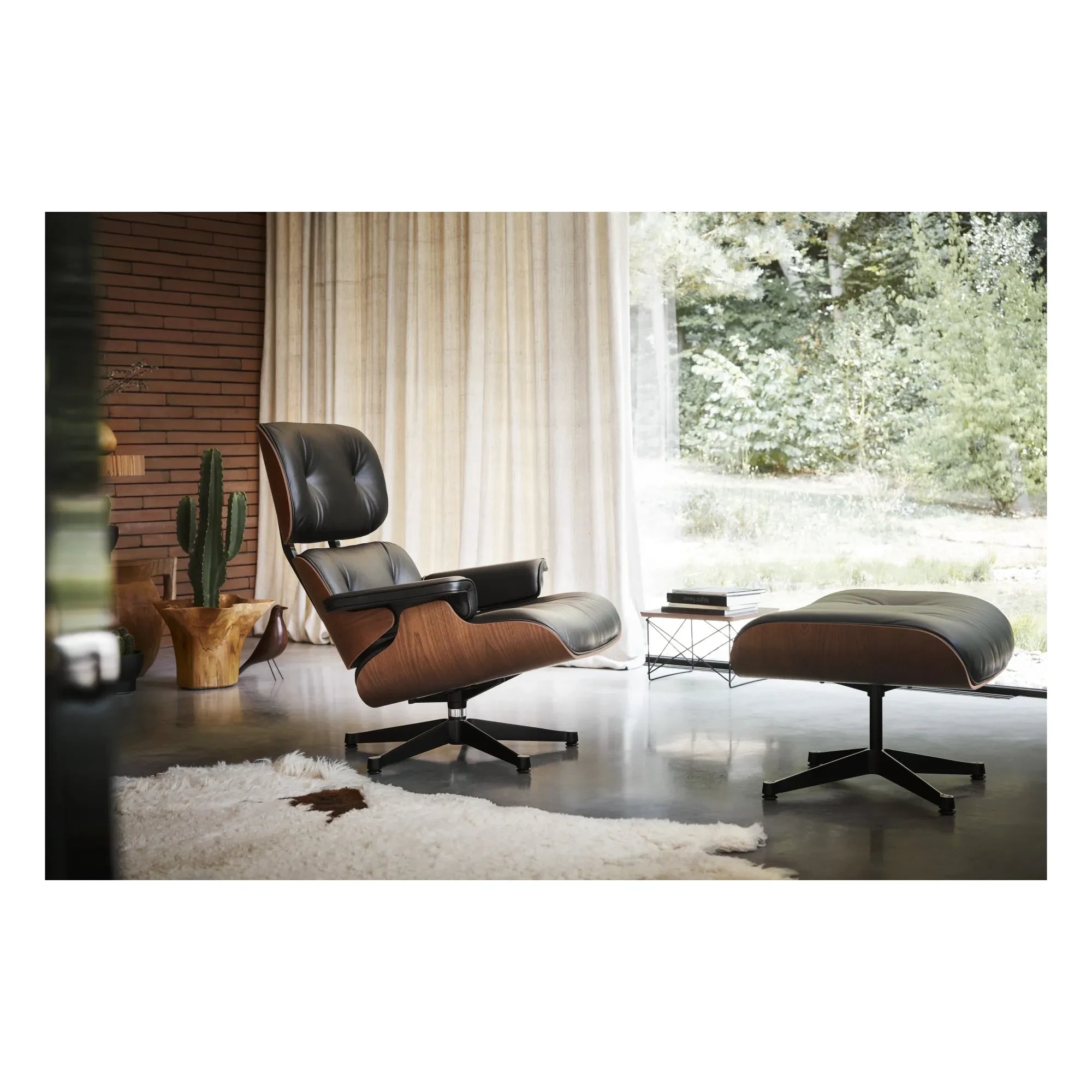Vitra - Lounge Armchair and Pouf - Charles & Ray Eames, 1956