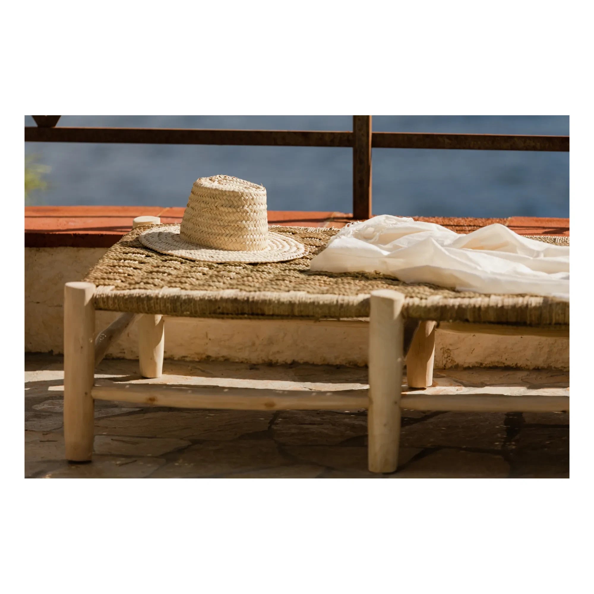 Cosydar - Palm Leaf and Raw Wooden Bench - 8 Legs