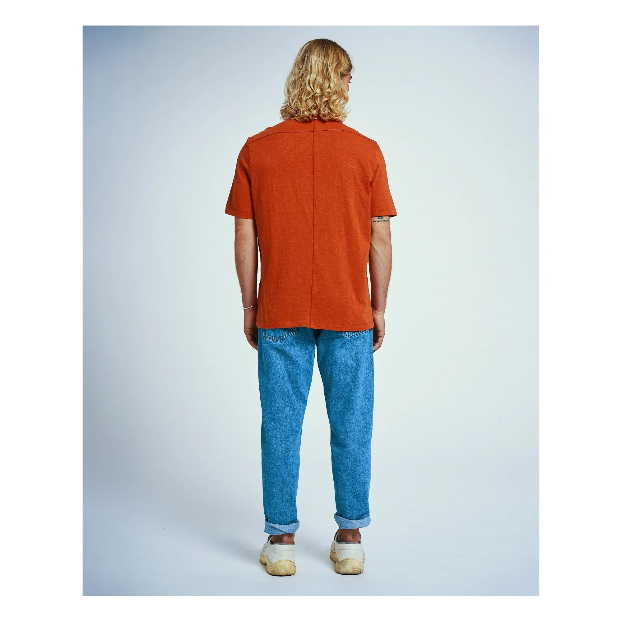 Homecore - Rodger H Organic Cotton T-Shirt | Brick Red